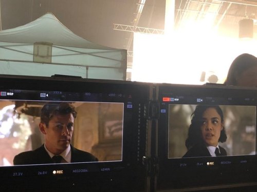 fawxblogs:iron-sunrise:nolanyx:First look of Tessa Thompson and Chris Hemsworth in the new “Men In B