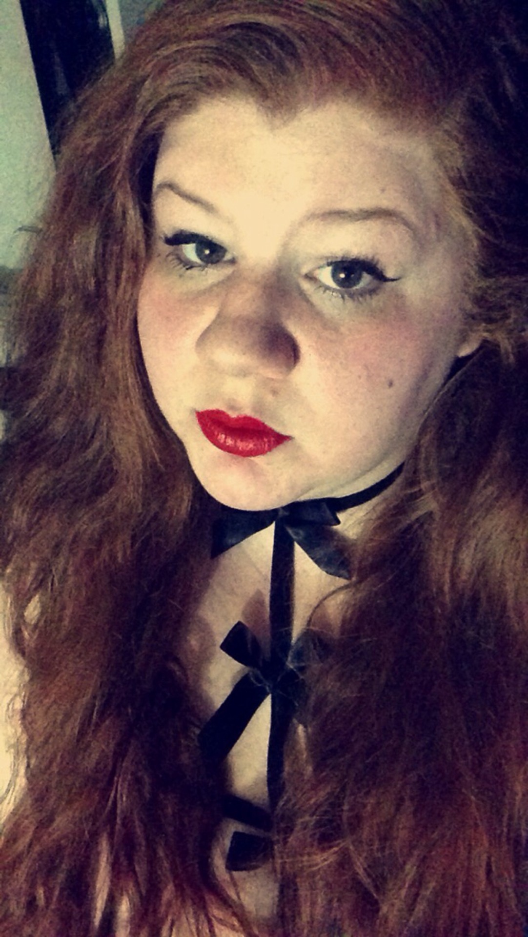 nubbybunns:  Took some valentines pics while I waited for my baby to come home from