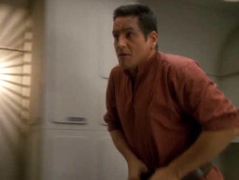 breezybree: AU RESOLUTIONS Kathryn from the bathrub: “Chakotay, are you there?” Chakotay