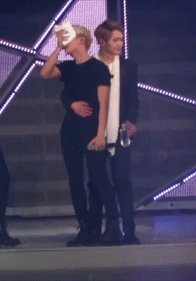 letstalkaboutjinki:  When Tae ships Jongyu… Jongyu pls part 2. part 1,3,4 cr. Lovely Onew