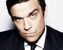 nkdmalecelebs:  Robbie Williams Are you following? http://nkdmalecelebs.tumblr.com/