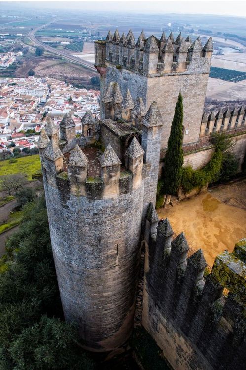 visitheworld: Castillo de Almodovar, Andalusia / Spain (by Juanjo Ferres).