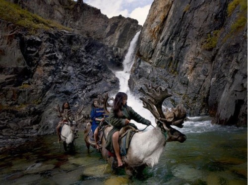 megarah-moon:  A Photographer Recently Discovered A Lost Mongolian Tribe. These Stunning Photos Are Hard To Believe. For example, this tribe was not lost, but more so unknown. They were recently rediscovered, and with that discovery, we found out a lot