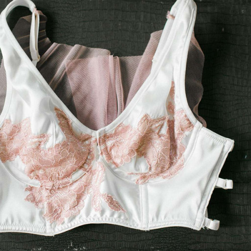 placedeladentelle:  Ethereal (Bra + Knicker) + Eloquent Bra by Janay / 30-36 A-D