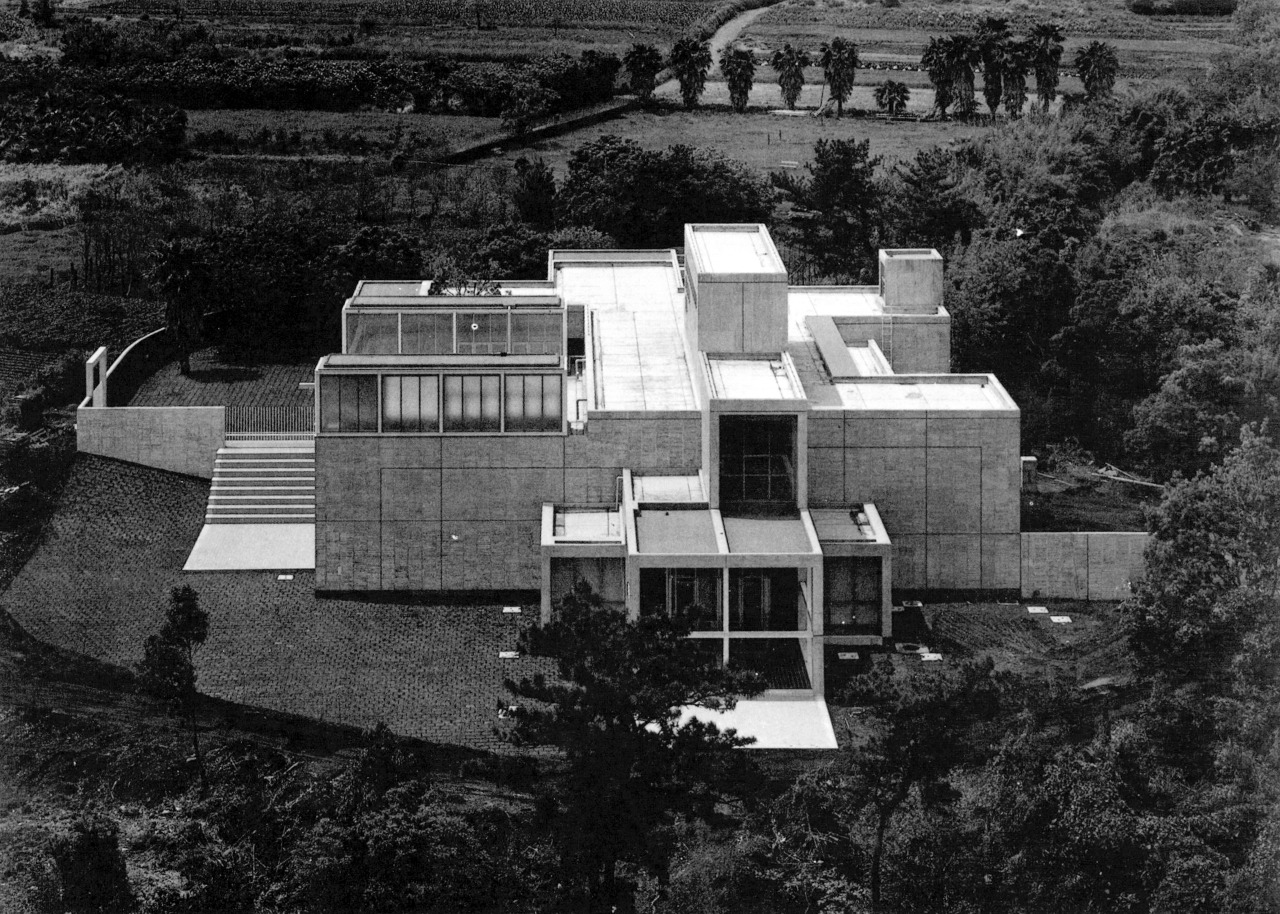 archiveofaffinities:
“Fumihiko Maki, Iwasaki Museum, Ibusuki, Japan, 1983
”