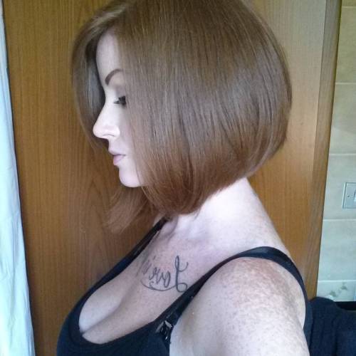 freckled-girls-fan:  http://freckled-girls-fan.tumblr.com