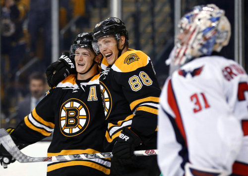 youngczechgunsinthenhl:  Boston Bruins vs. Washington Capitals (9/22/15) Source: ČTK/AP