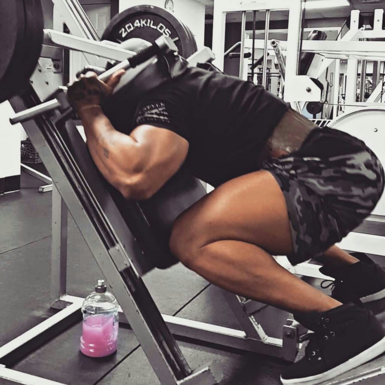 mediumrarebeef:  Seriously….Where the fuck do you begin?