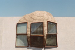 phdonohue:  what wall?, eric owen moss, 1998 | culver city, california ig: phdonohue 