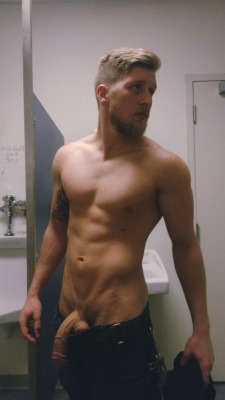 myownprivatelockerroomblog2: Hung Locker Rooms and Showers, Spy Cams, Naked Sportsmen and more!  The original since 2010!!! Follow the Locker Room Guys!  http://myownprivatelockerroomblog2.tumblr.com/  