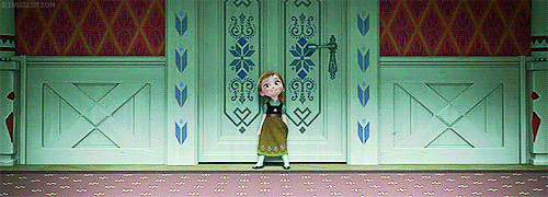rivailution:I’m right out here for you. Just let me in. ☃Anna at Elsa’s door throughout the years.