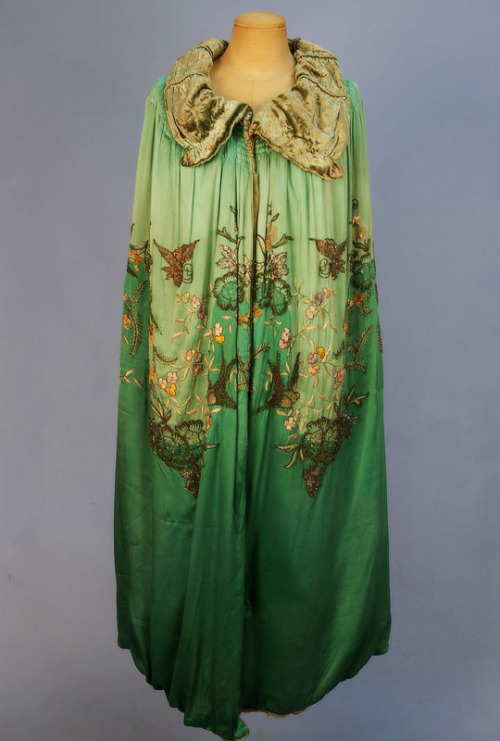 vintagegal:Beaded and Embroidered Silk Evening Cape c. 1920s