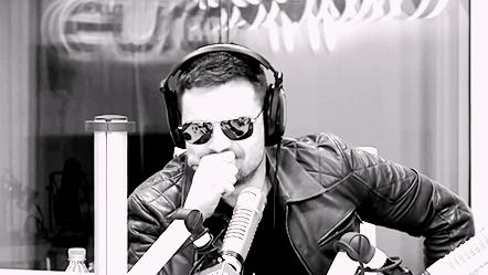 stachestachestachesebstan: jamesbvck:¯\_(ツ)_/¯ why do i love this man??