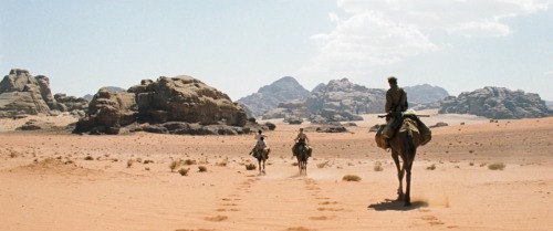 laimagenprecisa:Movies/Theeb (Naji Abu Nowar, 2014)Western.