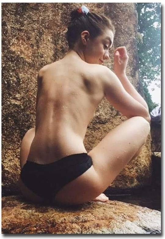 rosalindesantiago:Maisie Williams  porn pictures