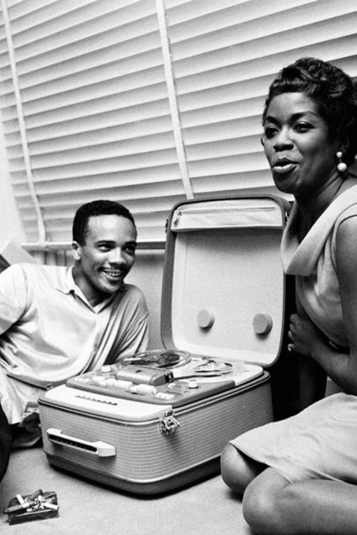vinylespassion:  Quincy Jones & Sarah Vaughan.   Epic!