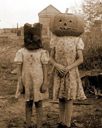 highlandvalley:  History ImageさんはTwitterを使っています: “昔のハロウィン Vintage Halloween https://t.co/40rvrSw46G”