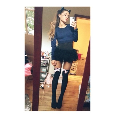 Ariana follow the hotness