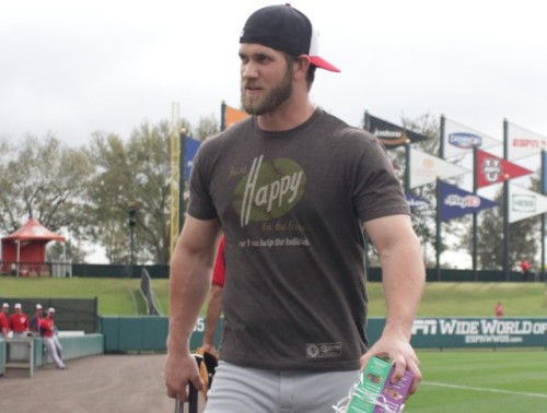 geekkybear:  Bryce Harper **BOWS**  Woof!