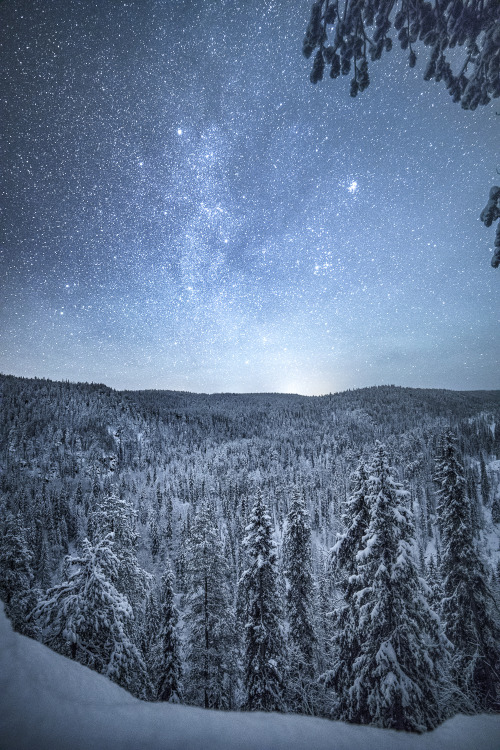 tiinatormanenphotography: Night. Dec 2016, Korouoma nature reserve, Finland. by Tiina Törmä