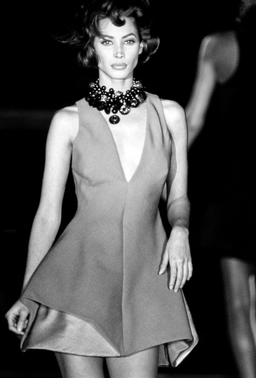 Christy Turlington at Versace F/W 1991