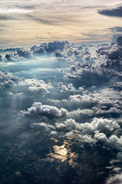 0rient-express:  Cloudy Sky | by Herry Photos.