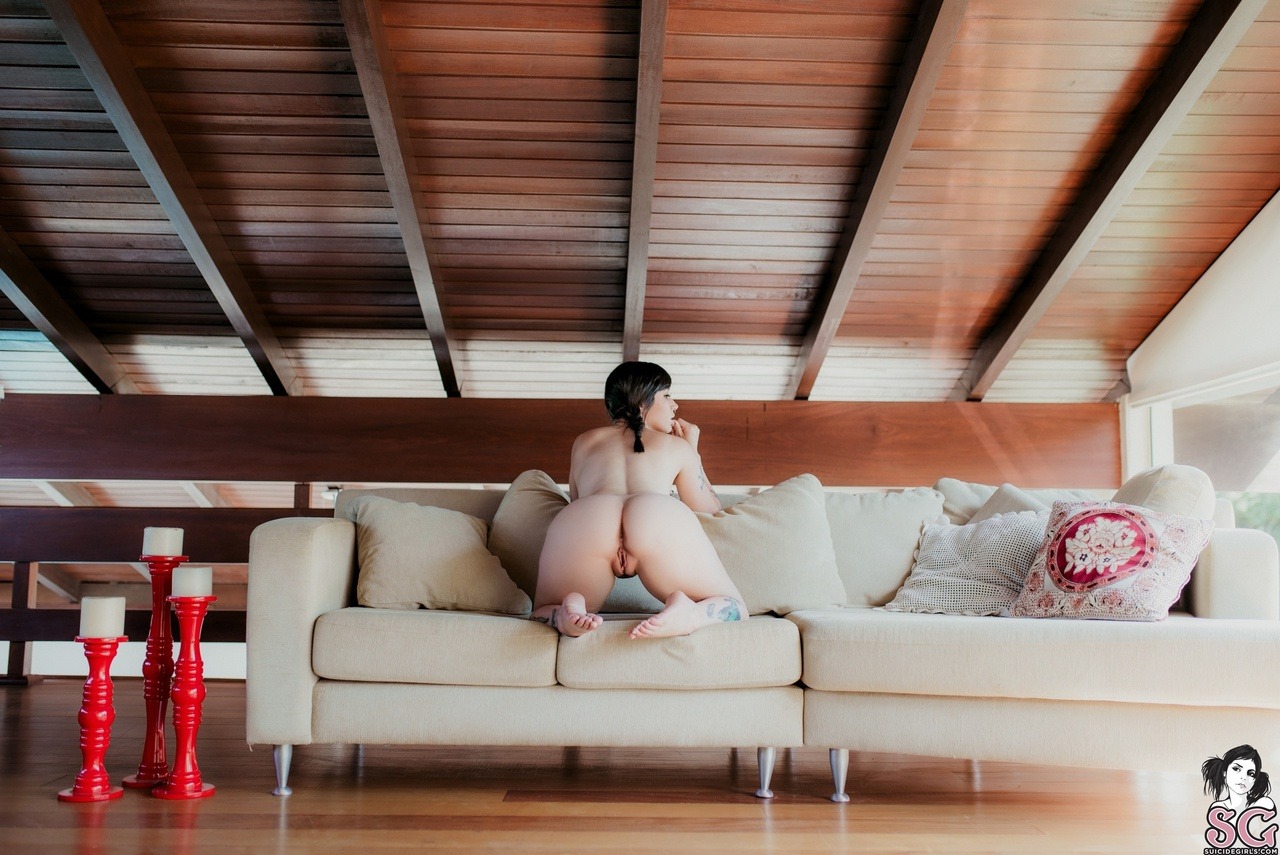 indestructiblevlad:  DAWUD SUICIDE - SWEET HOME 