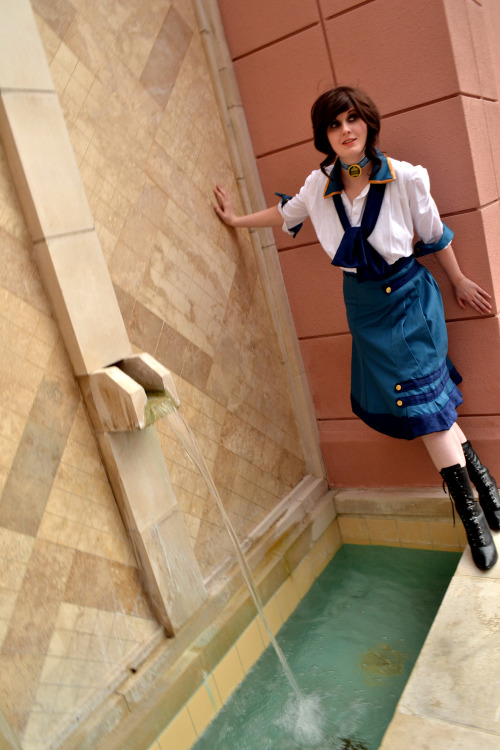 Elizabeth from Bioshock Infinite at Holiday Matsuri 2013 on Saturday~ Cosplayer / Photographer