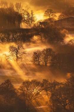 landscape-lunacy:Huddersfield, England - by Ross Foden