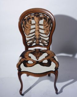 pinupmayhem:  rockabilly furniture! Love this chair!    &hellip;or just cool furniture