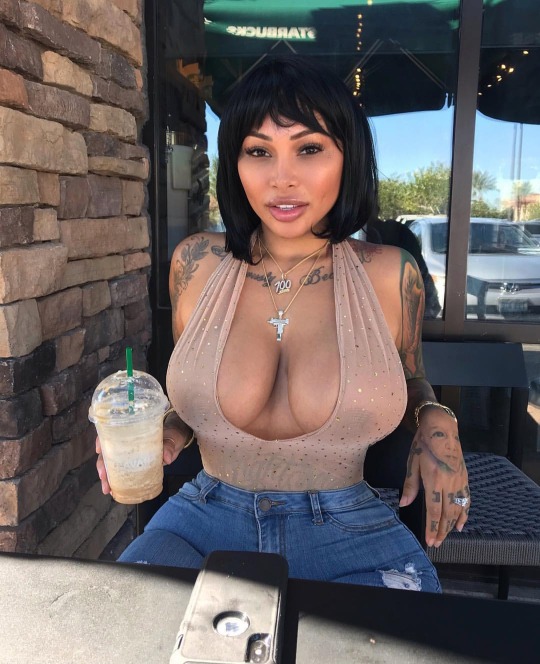 curiositty44:  all-kinds-of-hotties:    Dayuuum!  So Fucken sexy 