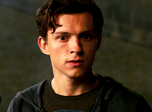 tomarvelicious:tomhollandnet:Tom Holland as Peter Parker in Spider-Man: Far From Home (2019)the Rang