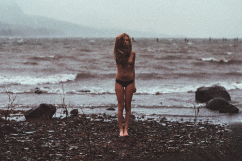 shitjimmyshoots: Elora on 35mm-Jimmy O'Donnell (2014) 
