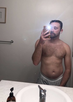 sagebrushandsoil:Might fuck around and make dinner then watch a program. 
