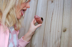 Sucking Off The Neighbour 