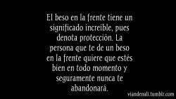 Sin Saberlo Siempre Besaba Tu Frente, Y A Pesar De Todo Jamas Te Voy A Abandonar