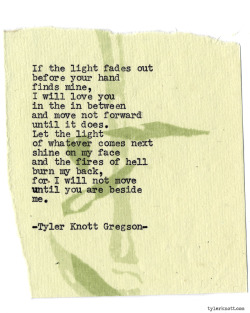 tylerknott:  Typewriter Series #925 by Tyler