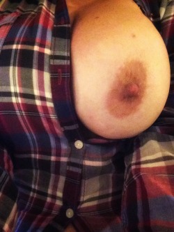 menlovetits:  That shirt may be a little