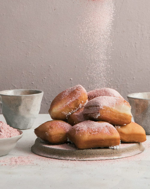 sweetoothgirl:  OVERNIGHT BEIGNETS WITH STRAWBERRY POWDERED SUGAR  