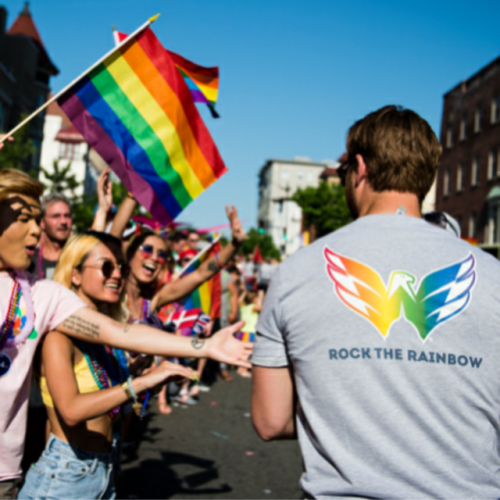 gayjakegyllenhaal:Braden Holtby of the Washington Capitals attends DC Pride Parade 2017 (x)