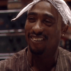 mzzjones93: Tupac’s smile was everything