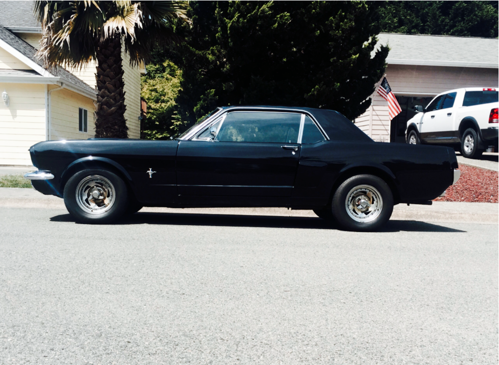 fuckyeahfordmustangs:  For sale in Oregon!