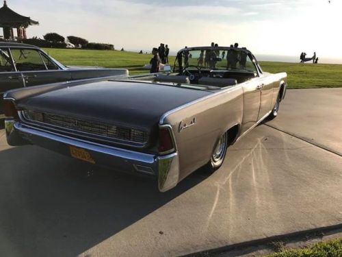 suicideslabs: More 1961 - 1969 Lincoln Continentals