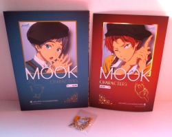 aitaikimochi:sunyshore:The Momotarou and Aiichirou MOOK arrived today in all its orange and blue and adorable beyond adorable glory!!!And here for you to also enjoy is the original written drama and wonderful illustrations featuring all new costumes for