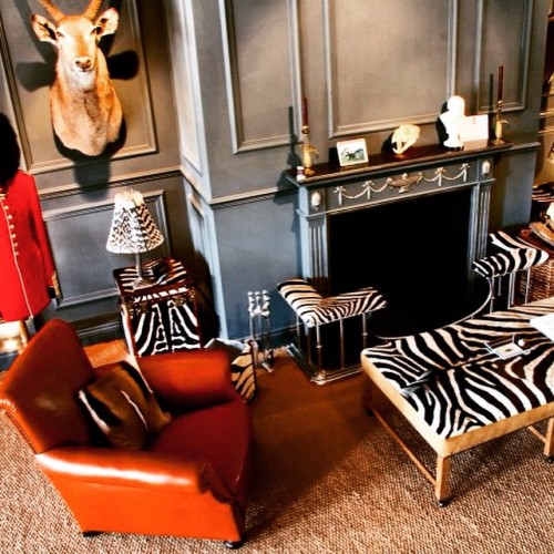 #theoffice #fireplace #kingofcool #britishstyle #gntstyle http://goo.gl/v20Rss