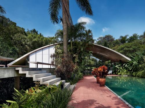 MARCOS ACAYABAMILAN HOUSE, 1975São Paulo, BrazilImage © Jomar Bragança