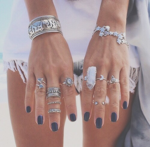 http://stupid-annoying-girl.tumblr.com/post/116815576676