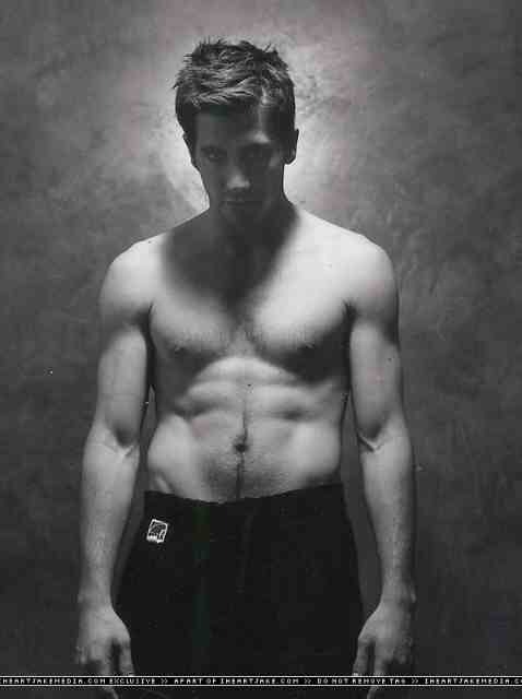 jakegyllenhaaladdict:  Jake Gyllenhaal (2003)