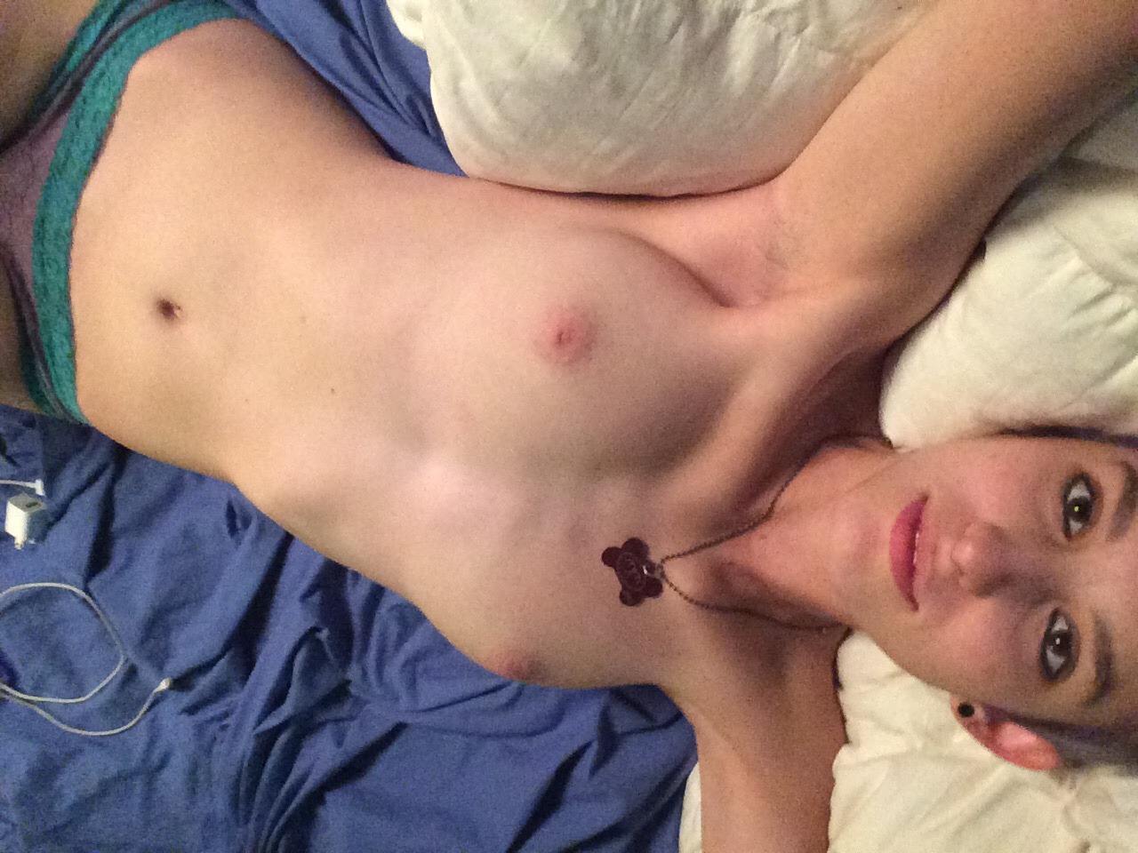 sirsplayground:  Thank you for your submission. Sexy view. Sir 