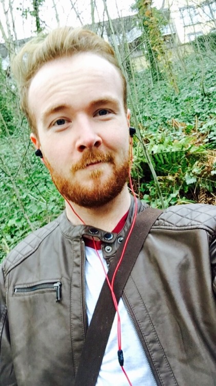 yhrite:I’m adopting the perpetually windswept look aaand not by choice